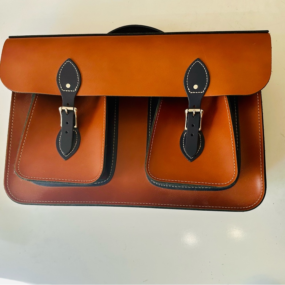 NWOT the leather satchel co leather crossbody book bag with dust bag and strap